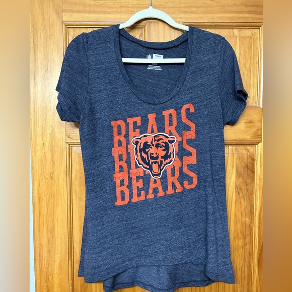 NFL Tops - Woman’s Chicago Bears graphic tee